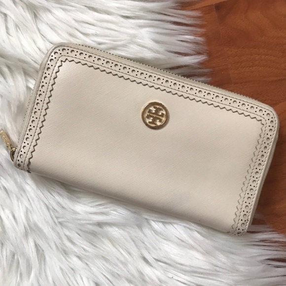 Tory Burch Handbags - Tory Burch Wallet